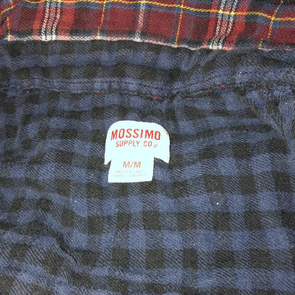 Men’s flannel - Picture 2 of 2
